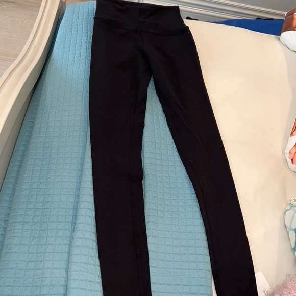 ALO Yoga Pants - black alo leggings